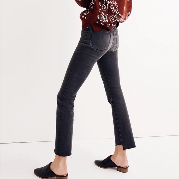 Madewell Cali Demi-Boot Jeans  Asymmetrical Hem Edition Black Button Fly - Picture 3 of 11